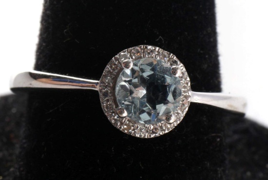10 KT GOLD DIAMOND HALO AQUAMARINE SOLITAIRE RING
