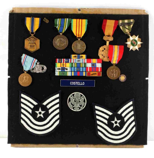 COLLECTION OF USAF VIETNAM MEDALS RIBBONS INSIGNIA