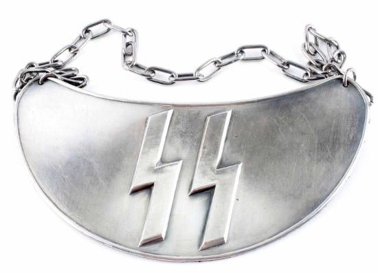 WWII GERMAN THIRD REICH SS GORGET WITH CHAIN