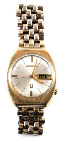 VINTAGE 14 KT GOLD BULOVA ACCUTRON MENS WATCH
