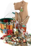 4 POUNDS OF VINTAGE CHRISTMAS COSTUME JEWELRY