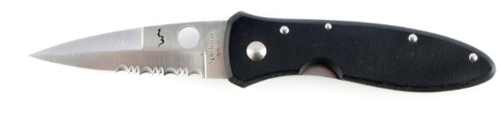 VINTAGE SYPDERCO MODEL AUS-8 FOLDING POCKET KNIFE