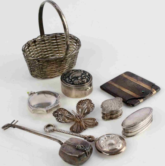 ANTIQUE AND VINTAGE STERLING SILVER TRINKETS