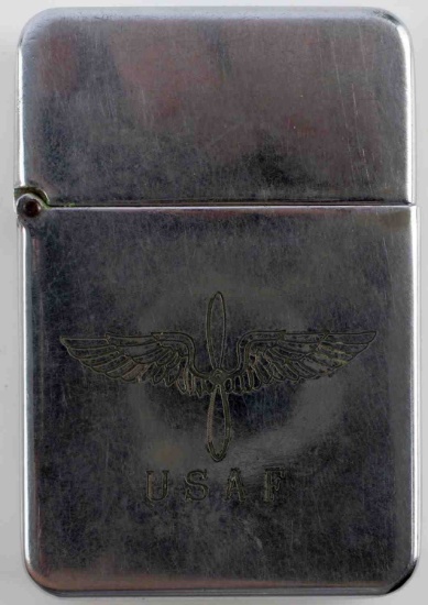 WWII U.S. AIR FORCE ENGRAVED FLIP LIGHTER WINGS
