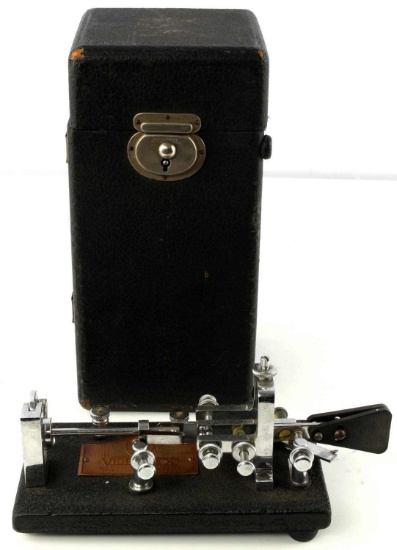WWII 1940'S VIBROPLEX DUAL-LEVER TELEGRAPH W CASE