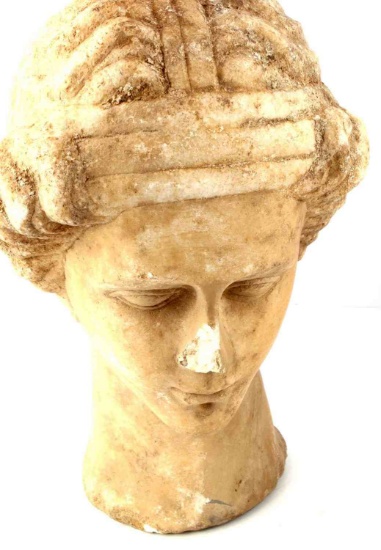 ANCIENT ROMAN MARBLE BUST OF A WOMAN
