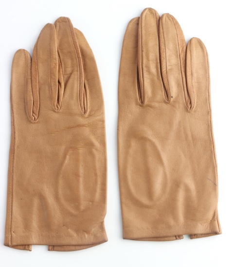 PAIR OF WWII GERMAN EVA BRAUN LEATHER GLOVES