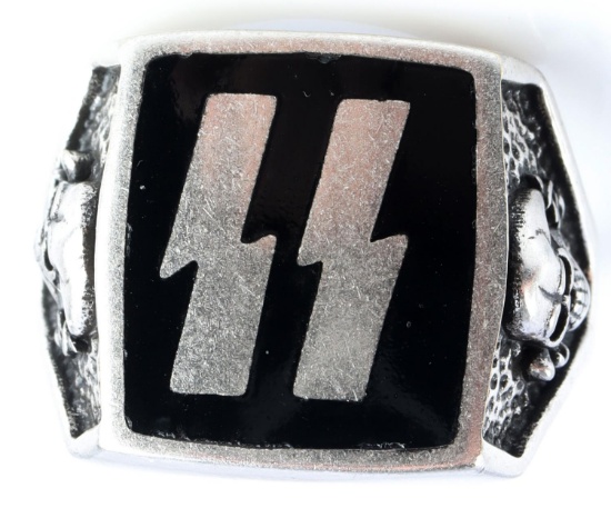 WWII GERMAN WAFFEN SS OFFICERS RUNIC SKULL RING