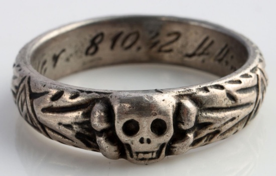 BOXED WWII GERMAN WAFFEN SS OFFICERS HONOR RING