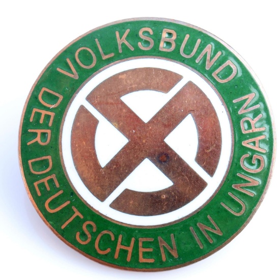 WWII GERMAN HUNGARIAN SWASTIKA MEMBERSHIP BADGE
