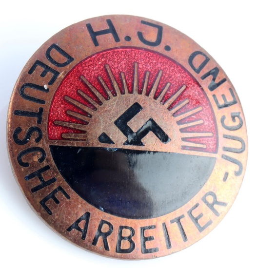 WWII GERMAN HJ SWASTIKA MEMBERSHIP BADGE