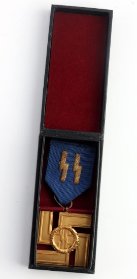 CASED WWII GERMAN WAFFEN SS 25 YEAR SERVICE MEDAL