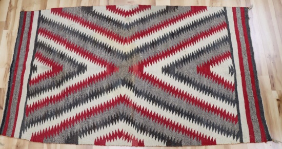 VINTAGE 1930'S NAVAJO GANADO EYE DAZZLEER RUG