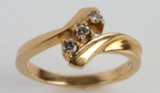 14K YELLOW GOLD SPLIT SHANK TRINITY DIAMOND RING