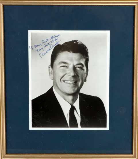 SIGNED RONALD REAGAN PHOTO IN FRAME