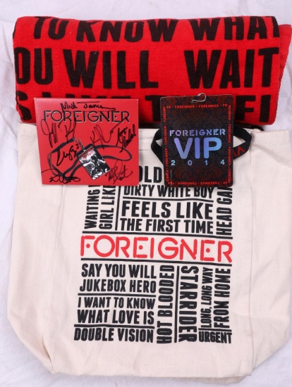 LIMITED EDITION 2014 FOREIGNER VIP SIGNED GIFT BAG