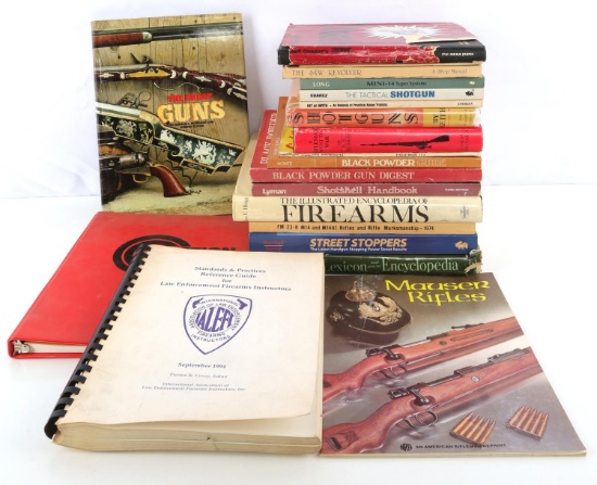 LARGE GROUP OF FIREARM BOOKS & MANUALS SOME SCARCE