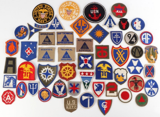 WWII & POSTWAR LARGE LOT OF US MILITARY PATCHES