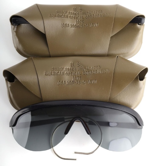 2 PR VIETNAM AMERICAN OPTICAL MILITARY SUNGLASSES