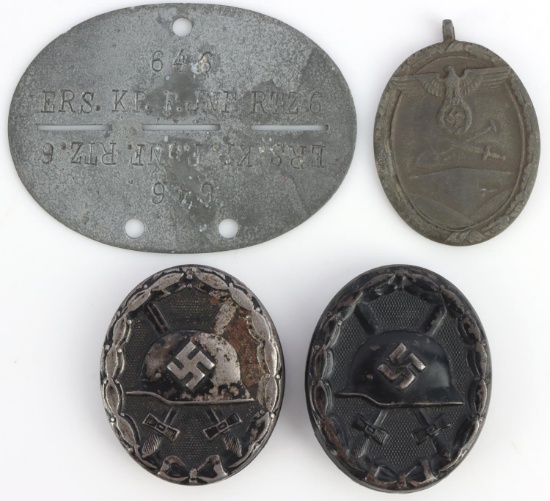 WWWII GERMAN COMBAT WOUND BADGES DOGTAGS MEDALS