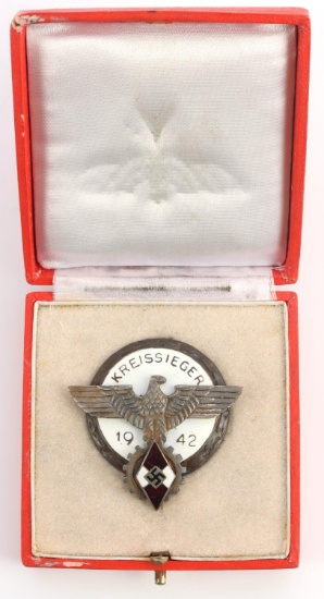 WWII GERMAN REICH KREISSIEGER 1942 BADGE CASED