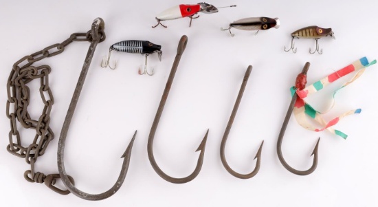 HEDDON FISHING LURES & LARGE FISHING HOOK LOT
