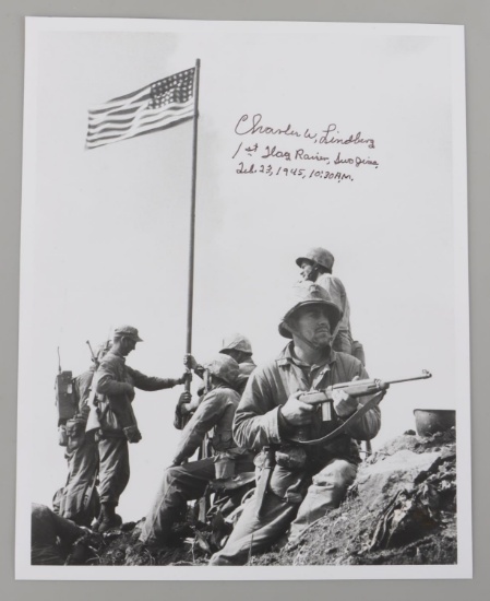 CHARLES W. LINDBERG 1ST IWO JIMA FLAG SIGNED PHOTO