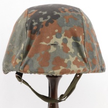 Italian M42-60 Paratrooper Helmet | Proxibid Italian M42-60 Paratrooper Helmet | Proxibid