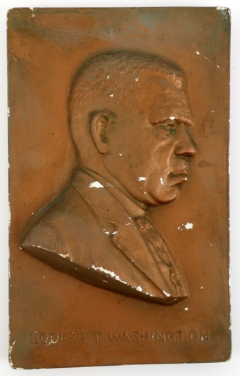WALL PLAQUE OF BOOKER T WASHINGTON