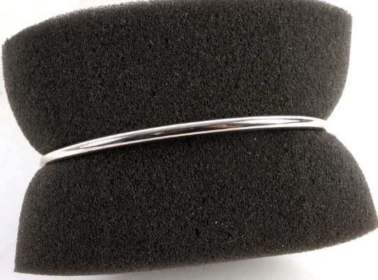 7 INCH 14K WHITE GOLD BANGLE BRACELET