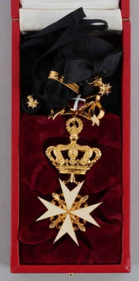 ORDER OF MALTA KNIGHT OF HONOR AND DEVOTION MEDAL