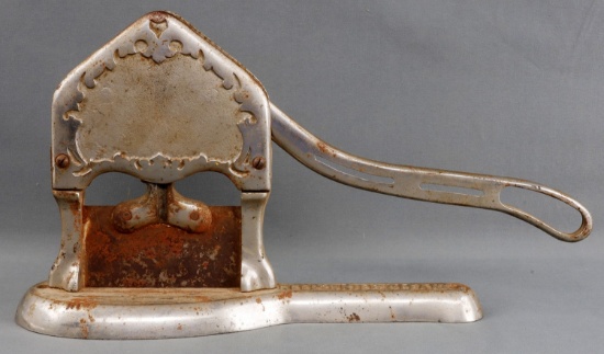 TC JOHNSON VINTAGE TOBACCO CUTTER