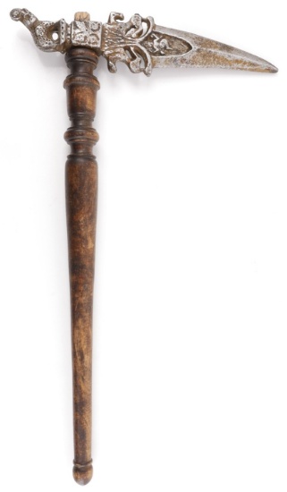 CEREMONIAL INDIAN ZAGHNAL CROW-BILL AXE