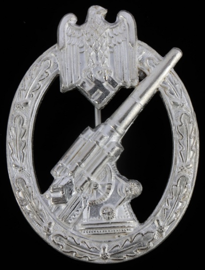 WWII GERMAN MINT UNISSUED ARMY ARTILLERY BADGE
