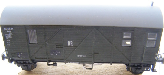 ROCO 46968 Covered Goods Wagon