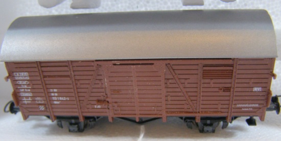 ROCO 46016 Covered Goods Wagon in box