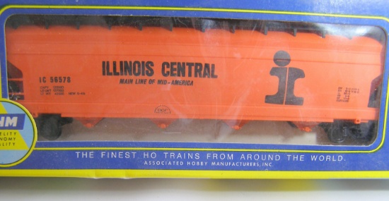 AHM 5395h Illinois Central Center Flow Hopper in box