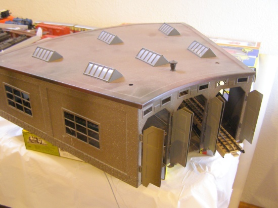 Marklin train depot or garage