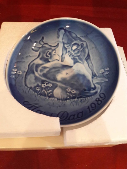1989 Bing and Grondahl porcelain collectors plate