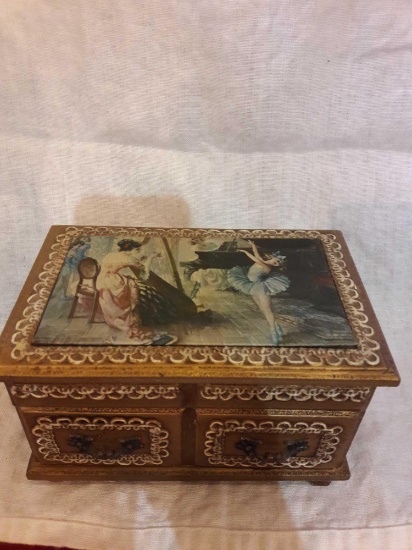 Vintage music box..jewelry box