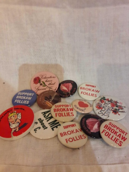 Lot of Vintage pin backs