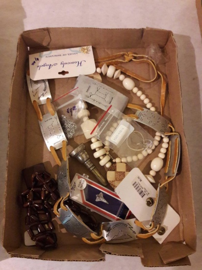 Lot of jewelry