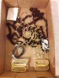 Lot of jewelry