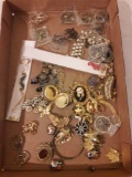 Lot of jewelry