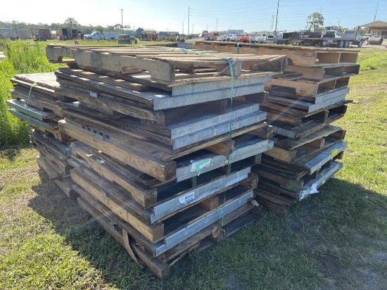 APPROX 20 WOOD CRATES