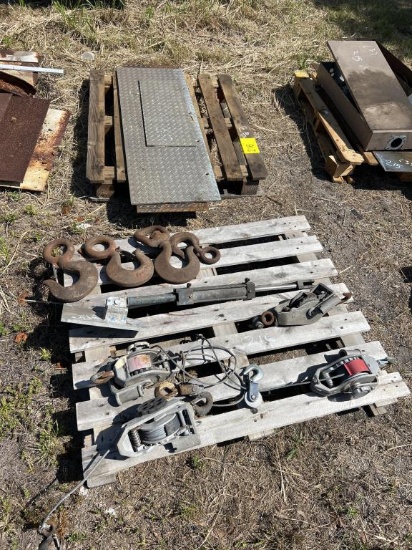 (2) PALLETS OF DIAMOND PLATE, COME ALONGS, HOOKS