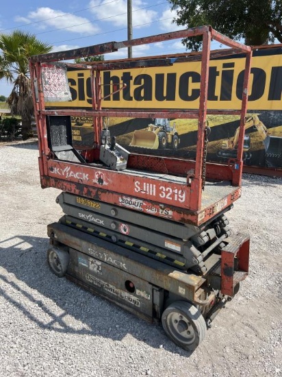 2015 Skyjack Sjlll3219 Electric Scissor Lift