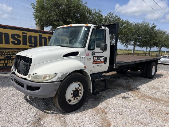 2006 International 4300 Flatbed Truck W/t