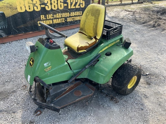 John Deere 1200 Hydro Bunker Rake