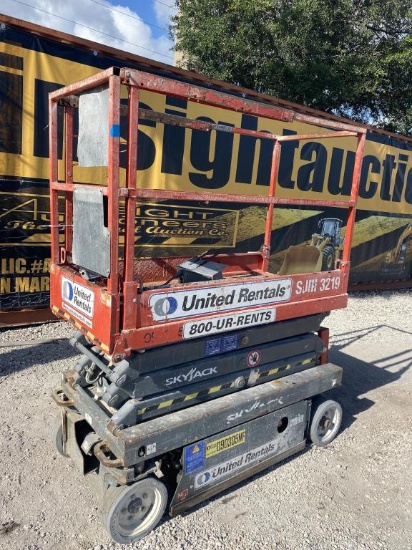 2015 Skyjack Sjiii 3219 Electric Scissor Lift W/k